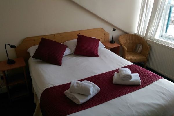 The Kelvin Hotel (Argyll and Bute)